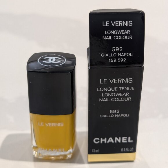 Chanel Le Vernis - Giallo Napoli - Picture 1 of 1